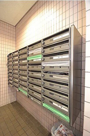 物件内観写真15　(メールボックス完備。)