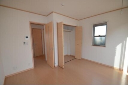 物件内観写真3　(6帖のお部屋)