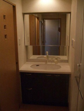 物件内観写真6　(嬉しい独立洗面台付き。)