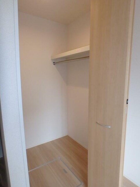 物件内観写真10　(ウォークインクローゼット。)