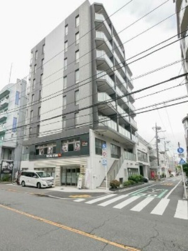 外観(鉄筋コンクリート造のがっちりとした建物。)