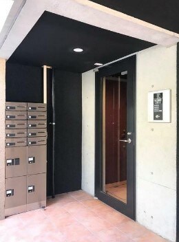 物件内観写真3　(モニター付きオートロックで防犯面も安心です！)