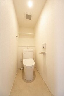 物件内観写真7　(温水洗浄便座。)