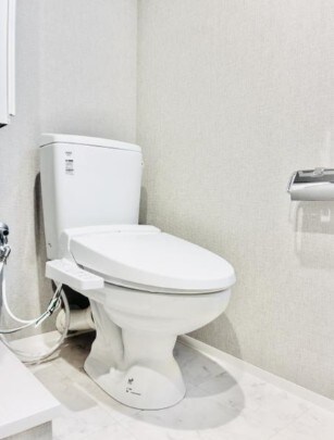 物件内観写真6　(温水洗浄便座。)