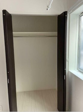 物件内観写真7　(クローゼット完備。)