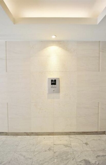 物件内観写真14　(モニター付きオートロックで防犯面も安心です！)