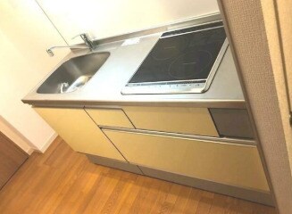 物件内観写真3　(システムキッチン。)