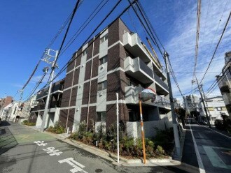 物件外観写真1　(落ち着いた雰囲気。)