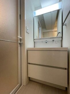 物件内観写真7　(嬉しい独立洗面台付き。)