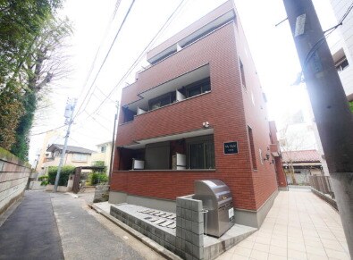 物件外観写真1　(落ち着いた雰囲気。)