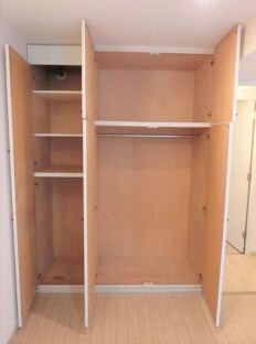 物件内観写真8　(クローゼット。)