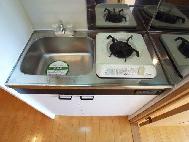 物件内観写真3　(ガスキッチン。)