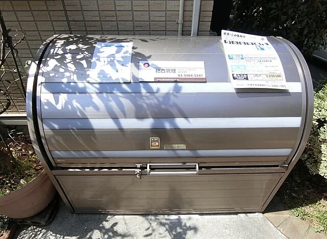 物件内観写真18　(敷地内ゴミ置き場完備！)