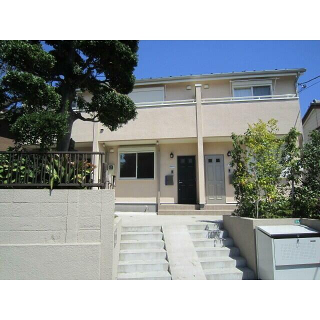 物件外観写真1　(綺麗な外観。)