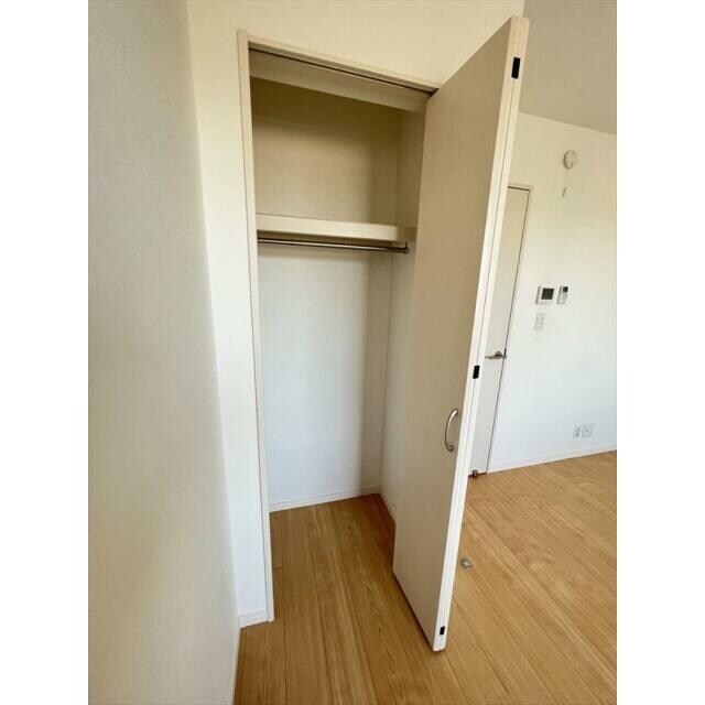 物件内観写真9　(クローゼット完備。)