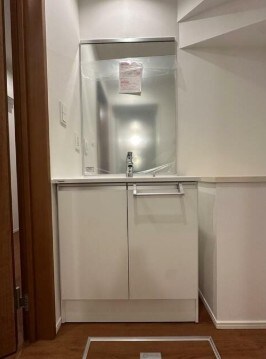 物件内観写真6　(嬉しい独立洗面台付き。)