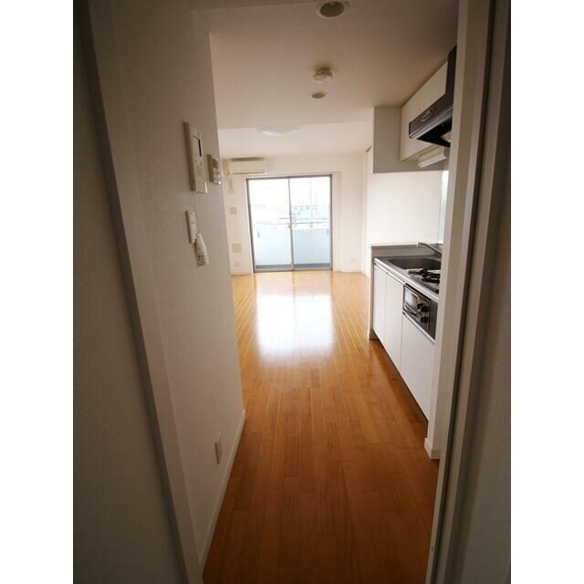 物件内観写真9　(きれいなフローリング。)