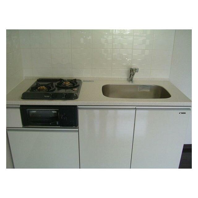 物件内観写真3　(グリル付き２口コンロ。)