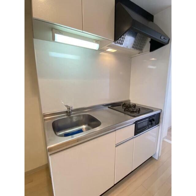 物件内観写真4　(グリル付き２口コンロ。)