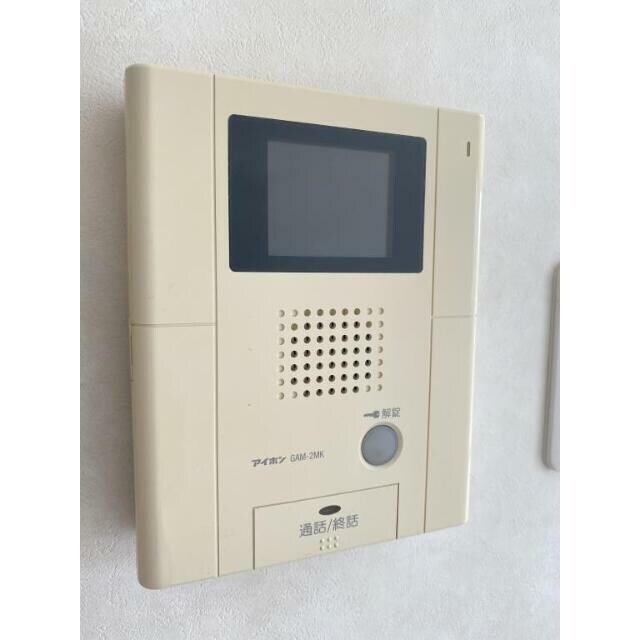 物件内観写真13　(モニターインターホンで来客時も安心です。)