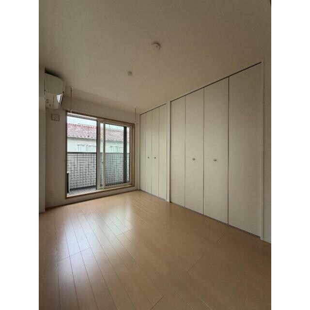 物件内観写真9　(クローゼット完備。)