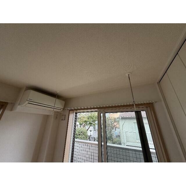 物件内観写真10　(エアコン完備。)