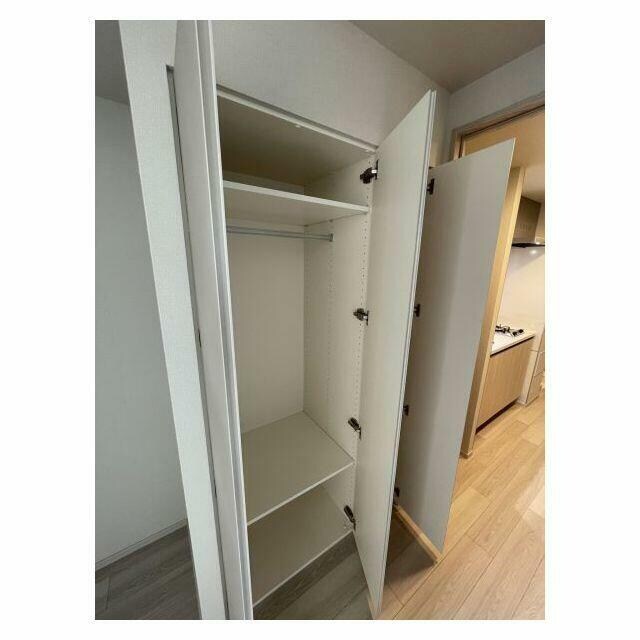 物件内観写真5　(クローゼット完備。)