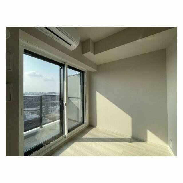 物件内観写真7　(きれいなフローリング。)