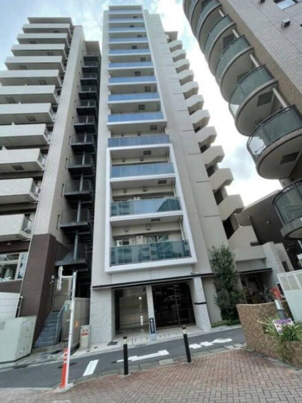 外観(鉄筋コンクリート造のがっちりとした建物。)