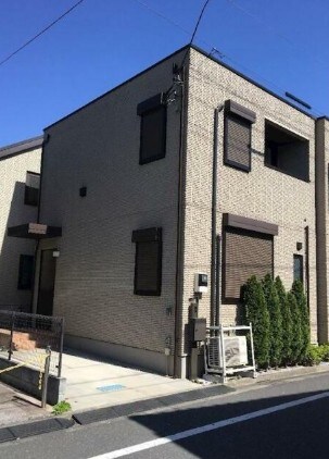 物件外観写真1　(綺麗な外観。)