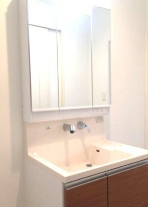 物件内観写真6　(嬉しい独立洗面台付き。)