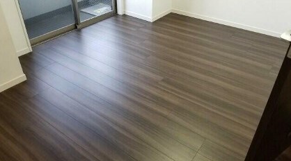 物件内観写真10　(きれいなフローリング。)