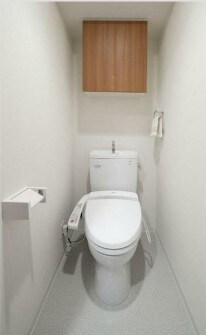 物件内観写真3　(温水洗浄便座。)