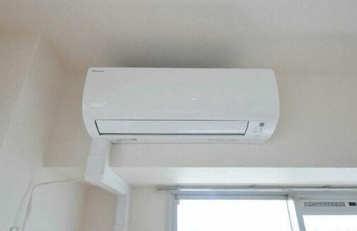 物件内観写真8　(エアコン完備。)