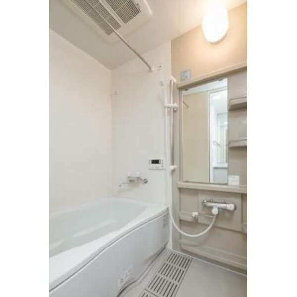浴室(追い焚き機能、浴室乾燥機付きバス。)