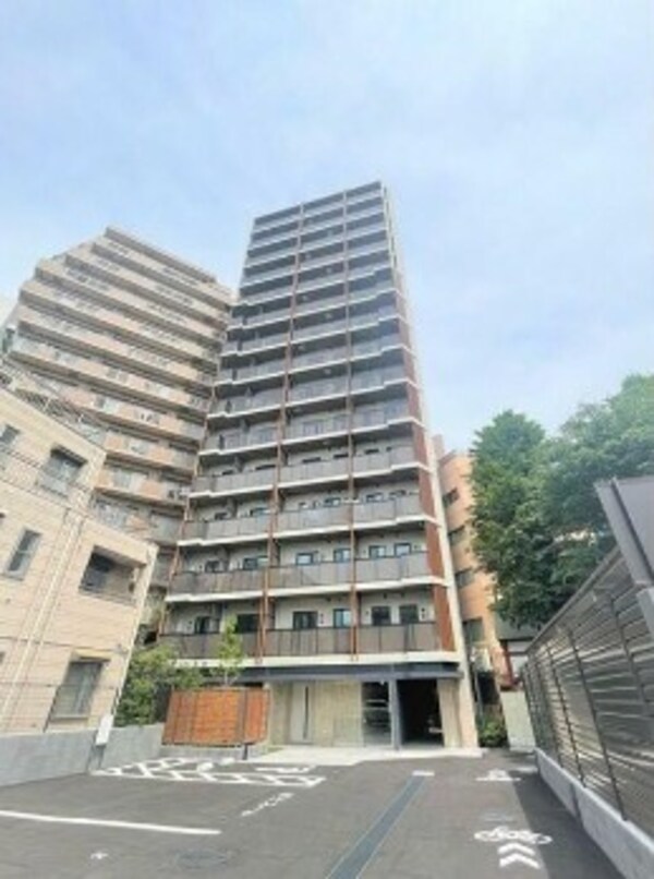 外観(鉄筋コンクリート造のがっちりとした建物。)