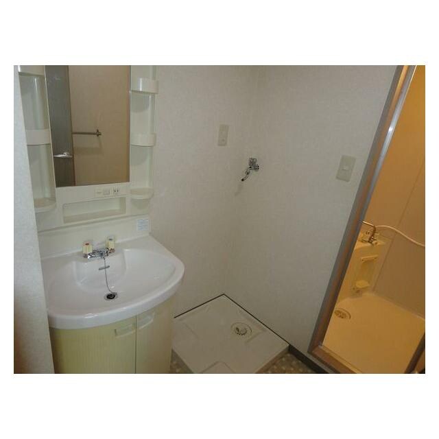 物件内観写真6　(嬉しい独立洗面台付き。)