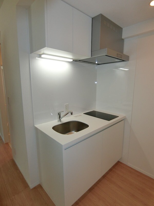 物件内観写真3　(システムキッチン。)