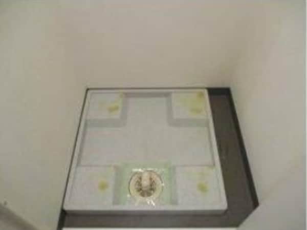 建物設備(室内洗濯機置場。)