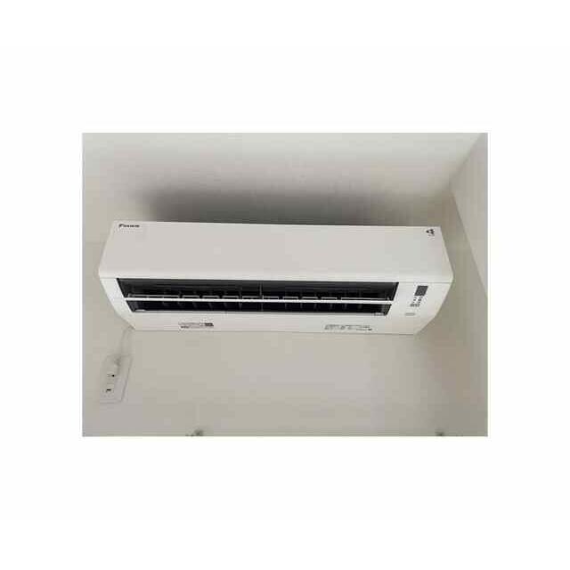 物件内観写真9　(エアコン完備。)