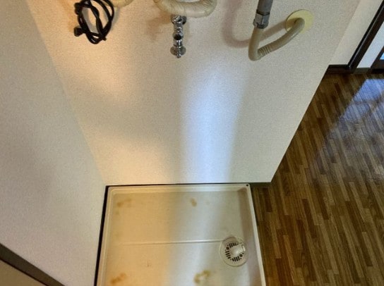 物件内観写真6　(室内洗濯機置場。)