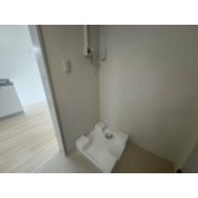 物件内観写真9　(室内洗濯機置き場。)