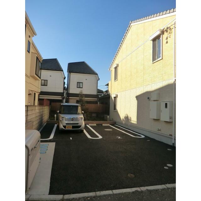 物件内観写真14　(敷地内ゴミ置き場完備！)