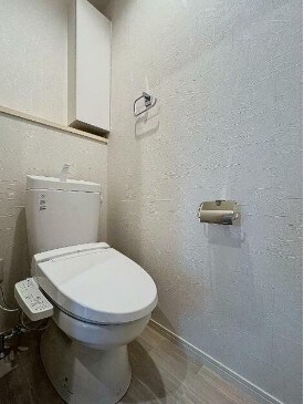 物件内観写真6　(温水洗浄便座。)