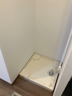 物件内観写真11　(室内洗濯機置き場。)