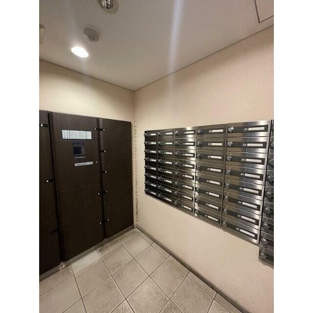 物件内観写真12　(メールボックス・宅配ボックス完備！)