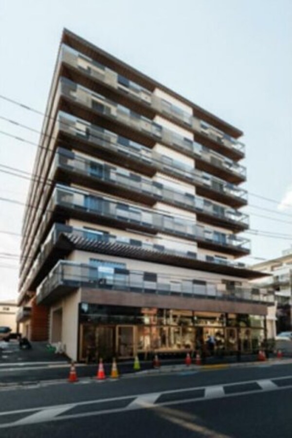 外観(鉄骨鉄筋コンクリート造のがっちりとした建物。)