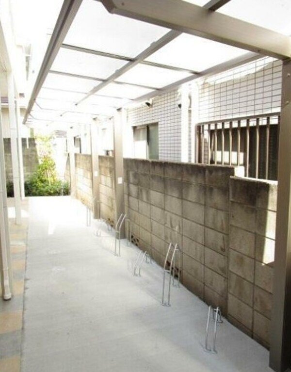 建物設備(駐輪場。)