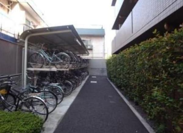 建物設備(駐輪場。)