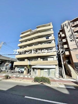 フォレスタIII外観写真